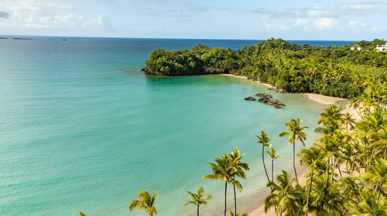 Vista aérea de la costa de Las Terrenas, en la península de Samaná